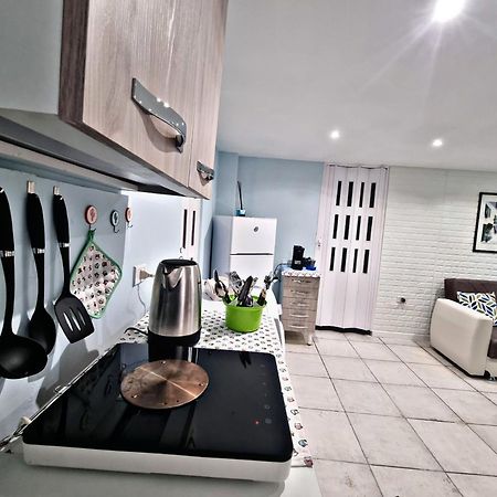 Manfredi Home Bari Bagian luar foto