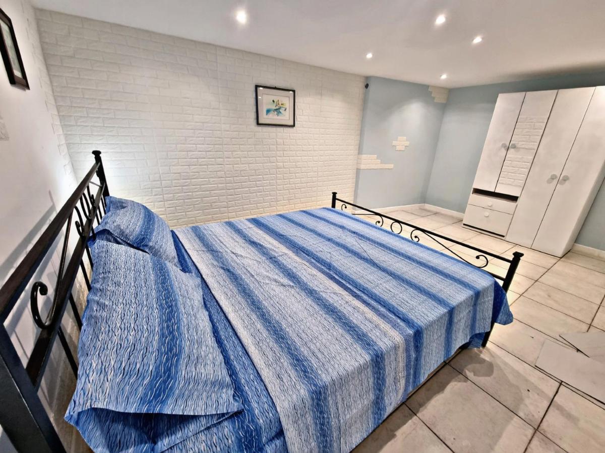 Manfredi Home Bari Bagian luar foto
