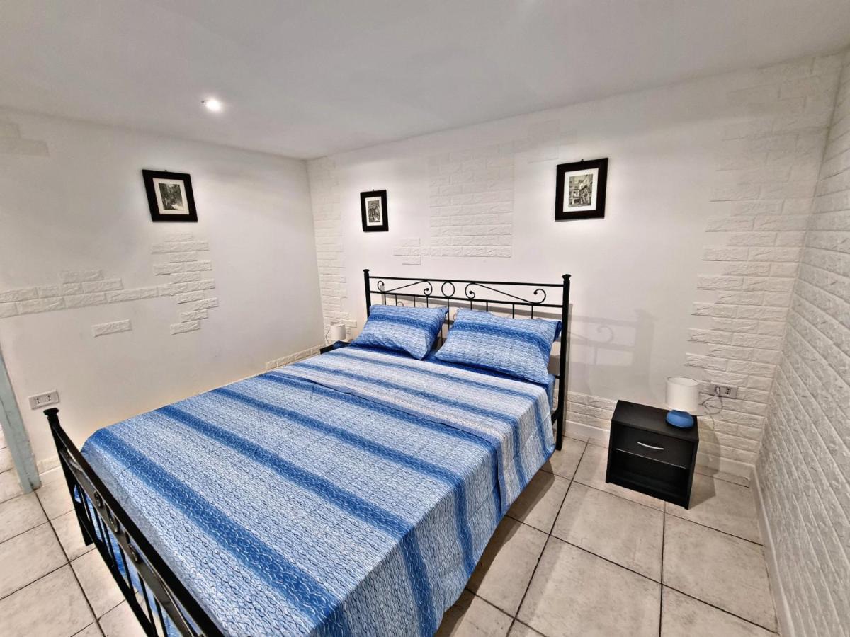 Manfredi Home Bari Bagian luar foto