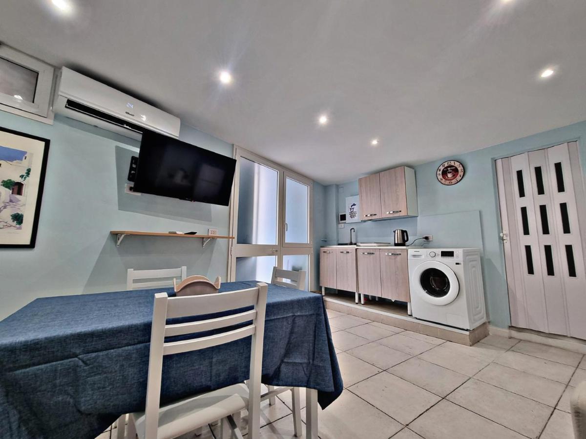 Manfredi Home Bari Bagian luar foto