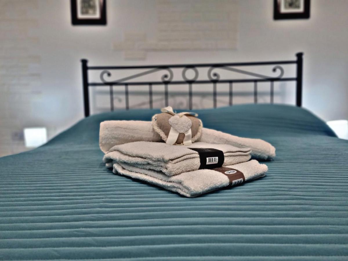 Manfredi Home Bari Bagian luar foto